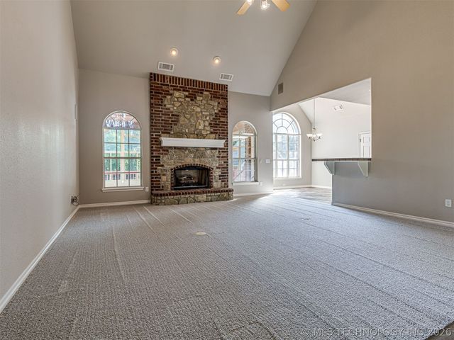12591 Longhorn Court, Glenpool, OK 74033