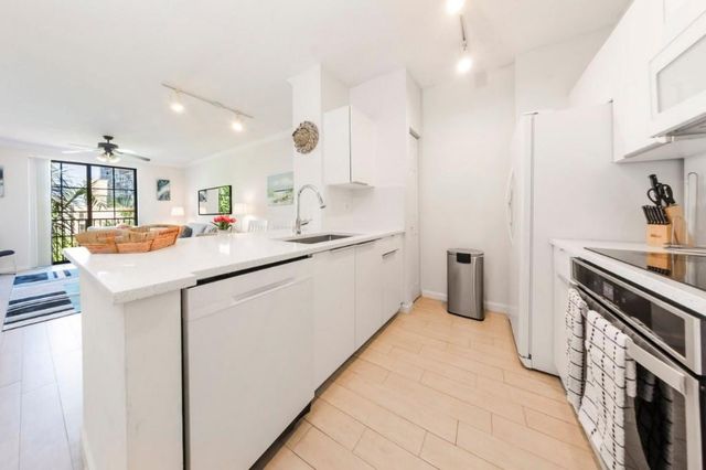 720 S Sapodilla Avenue 514, West Palm Beach, FL 33401