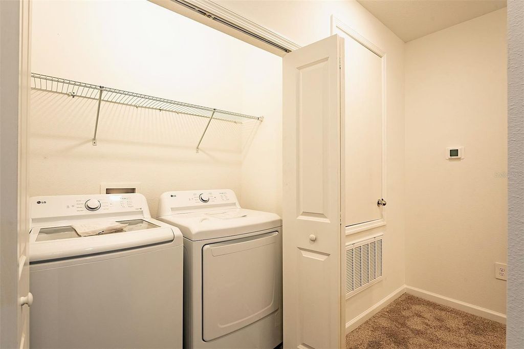 Image 19 of property listing at 286 BOGEY DRIVE, Davenport, FL 33896