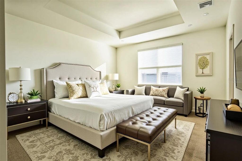 Image 9 of property listing at 286 BOGEY DRIVE, Davenport, FL 33896