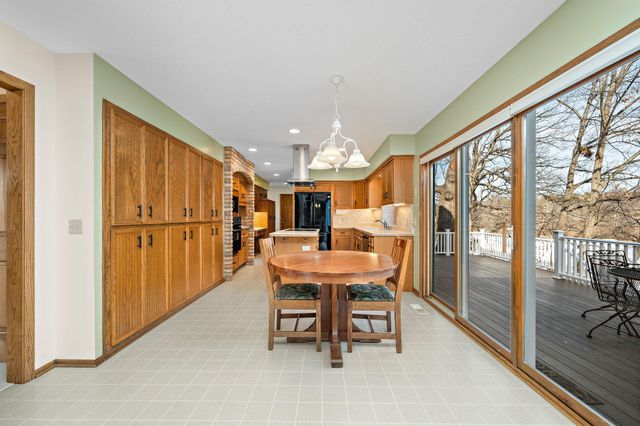 12050 48th Avenue N, Plymouth, MN 55442