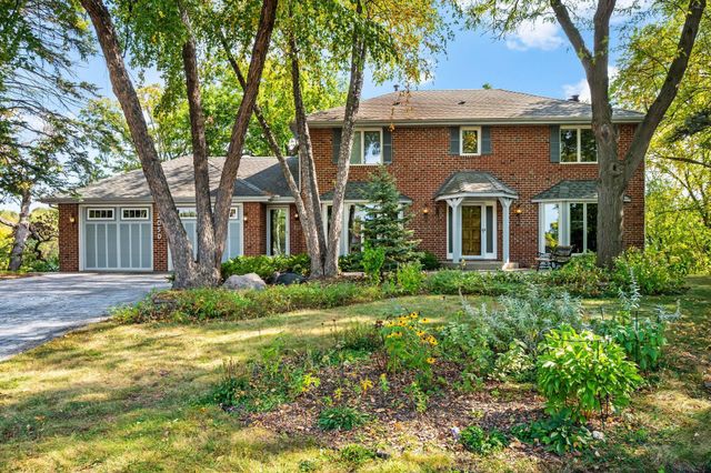 12050 48th Avenue N, Plymouth, MN 55442