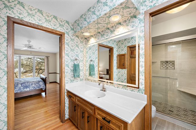 12050 48th Avenue N, Plymouth, MN 55442