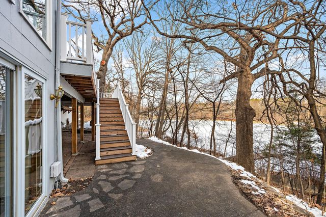 12050 48th Avenue N, Plymouth, MN 55442