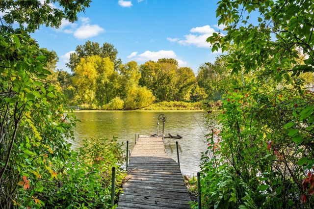 12050 48th Avenue N, Plymouth, MN 55442