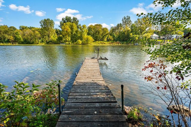 12050 48th Avenue N, Plymouth, MN 55442