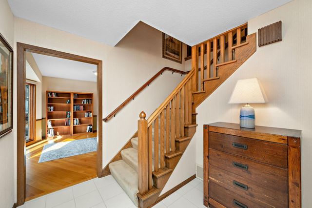 12050 48th Avenue N, Plymouth, MN 55442