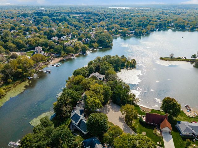 12050 48th Avenue N, Plymouth, MN 55442