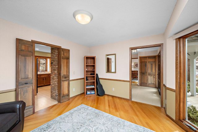 12050 48th Avenue N, Plymouth, MN 55442