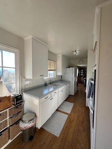 1222 Lerida Way, Pacifica, CA 94044