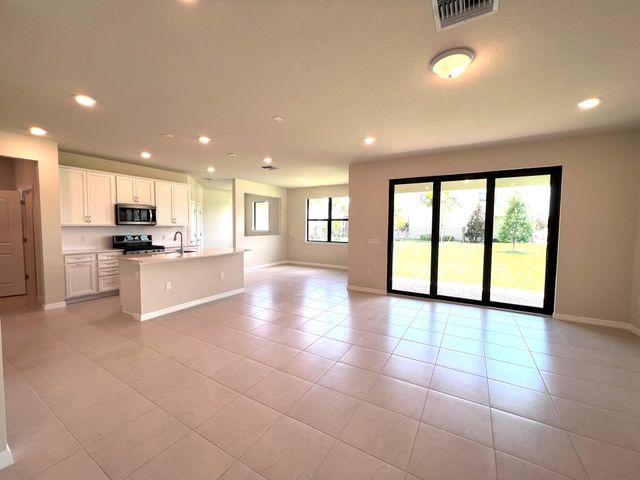 8246 Cadre Noir Road, Lake Worth, FL 33467