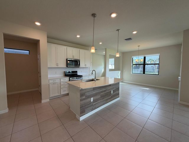 8246 Cadre Noir Road, Lake Worth, FL 33467