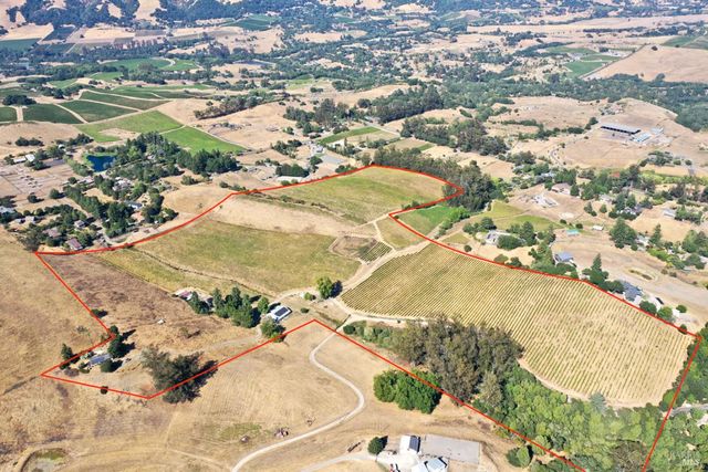 4889 Grange Rd, Santa Rosa, CA 95404