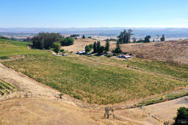 4889 Grange Rd, Santa Rosa, CA 95404