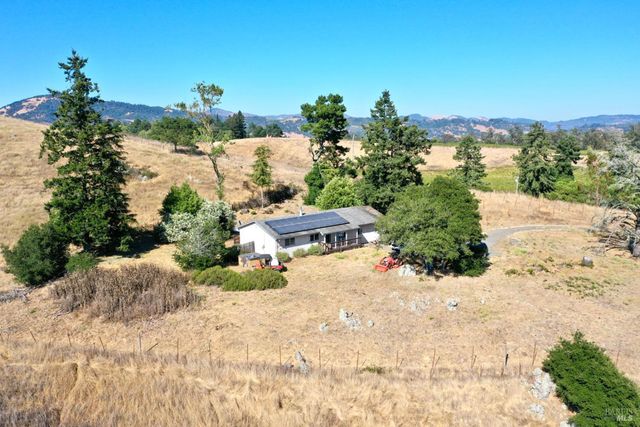 4889 Grange Rd, Santa Rosa, CA 95404