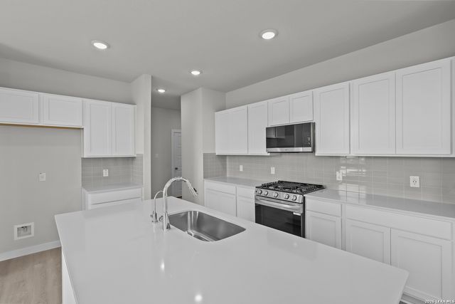 15423 Lonehollow Lake, San Antonio, TX 78253