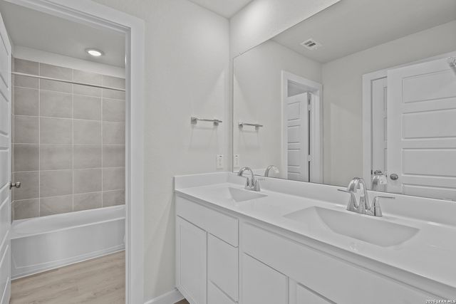 15423 Lonehollow Lake, San Antonio, TX 78253