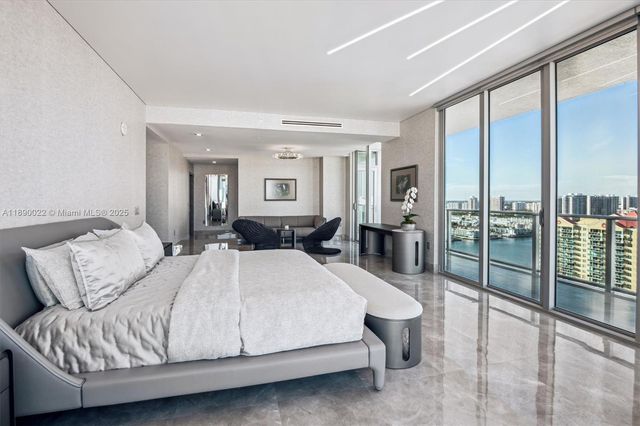 330 Sunny Isles Blvd 5-UPH04, Sunny Isles Beach, FL 33160