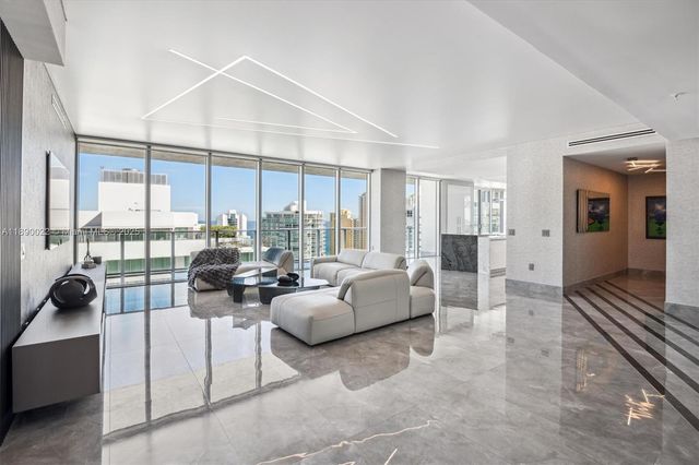 330 Sunny Isles Blvd 5-UPH04, Sunny Isles Beach, FL 33160