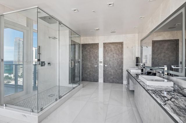 330 Sunny Isles Blvd 5-UPH04, Sunny Isles Beach, FL 33160