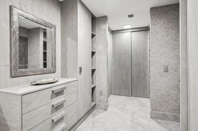 330 Sunny Isles Blvd 5-UPH04, Sunny Isles Beach, FL 33160
