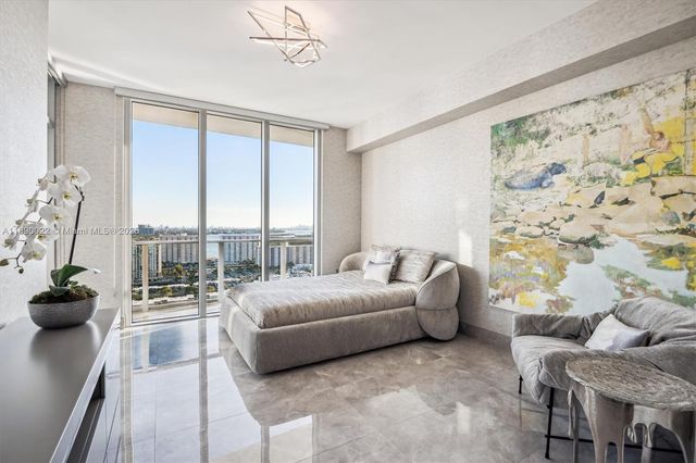 330 Sunny Isles Blvd 5-UPH04, Sunny Isles Beach, FL 33160