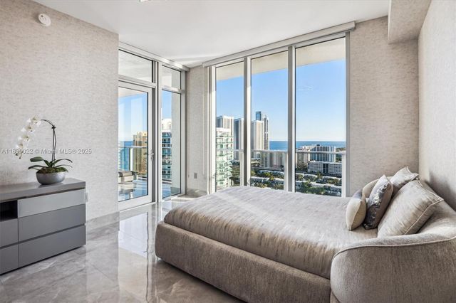 330 Sunny Isles Blvd 5-UPH04, Sunny Isles Beach, FL 33160
