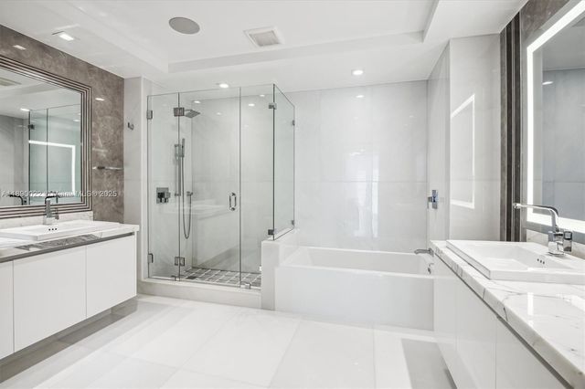 330 Sunny Isles Blvd 5-UPH04, Sunny Isles Beach, FL 33160