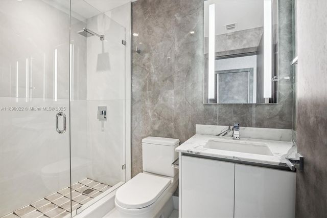 330 Sunny Isles Blvd 5-UPH04, Sunny Isles Beach, FL 33160
