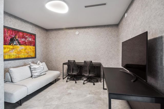 330 Sunny Isles Blvd 5-UPH04, Sunny Isles Beach, FL 33160