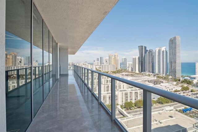 330 Sunny Isles Blvd 5-UPH04, Sunny Isles Beach, FL 33160
