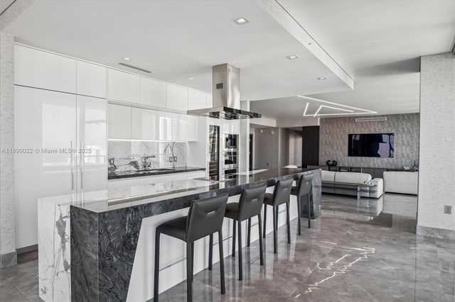 330 Sunny Isles Blvd 5-UPH04, Sunny Isles Beach, FL 33160
