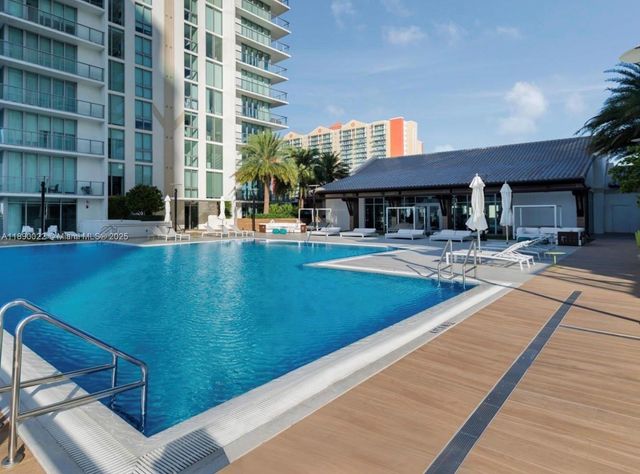 330 Sunny Isles Blvd 5-UPH04, Sunny Isles Beach, FL 33160