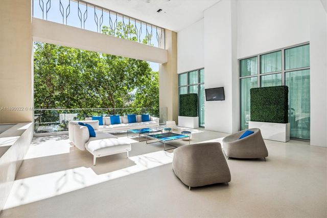 330 Sunny Isles Blvd 5-UPH04, Sunny Isles Beach, FL 33160
