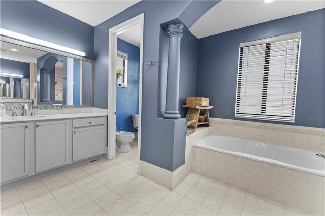 18832 SW 77th Ct, Cutler Bay, FL 33157