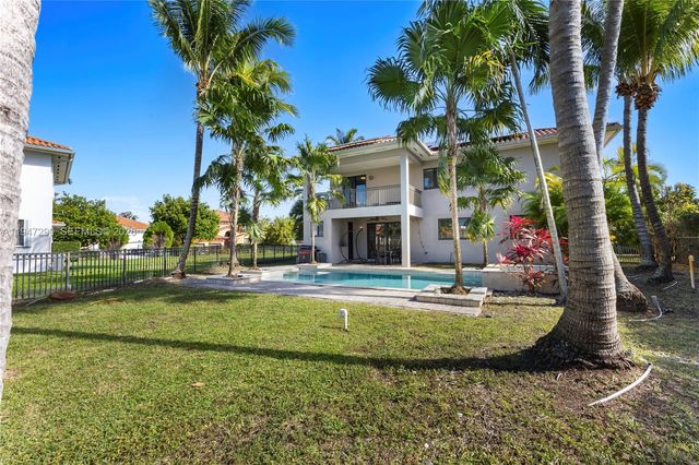 18832 SW 77th Ct, Cutler Bay, FL 33157