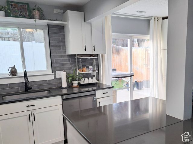 3224 S BUENA VERDE LN, Magna, UT 84044