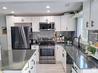 3224 S BUENA VERDE LN, Magna, UT 84044