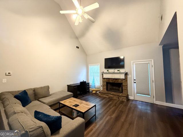 158 River Park Circle, Mcdonough, GA 30252