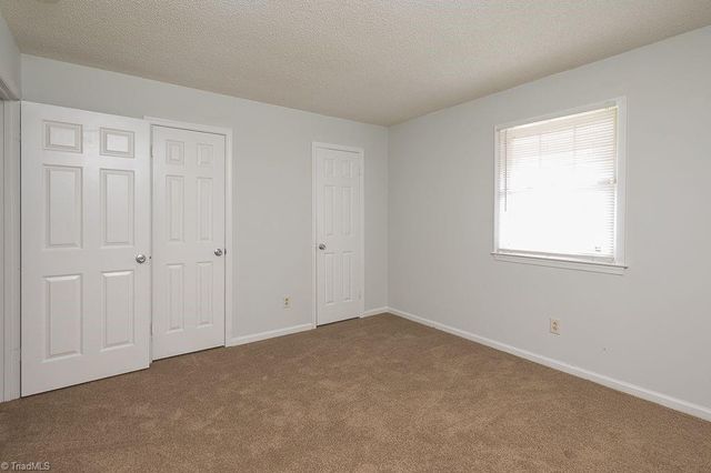 4012 S Bend Drive 115, Winston-salem, NC 27107