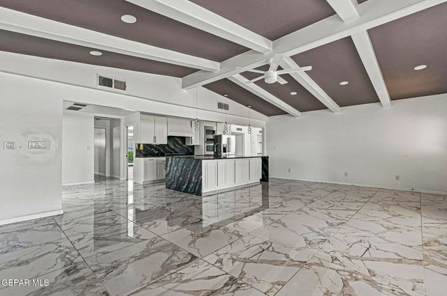 259 Crown Point Drive, El Paso, TX 79912
