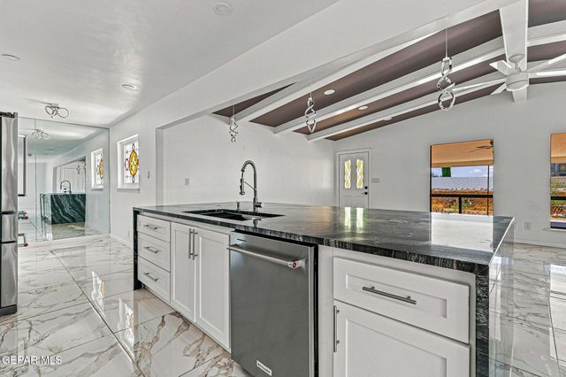 259 Crown Point Drive, El Paso, TX 79912