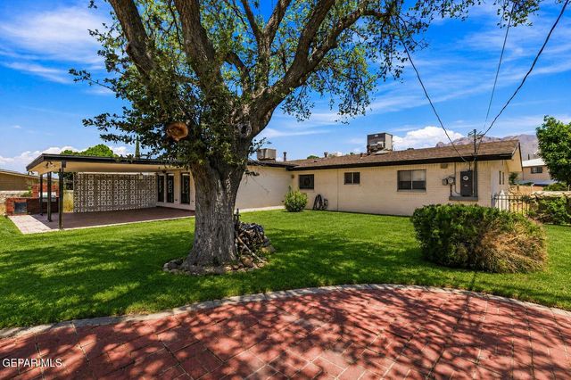 259 Crown Point Drive, El Paso, TX 79912