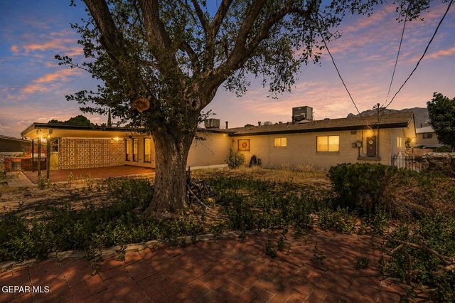 259 Crown Point Drive, El Paso, TX 79912