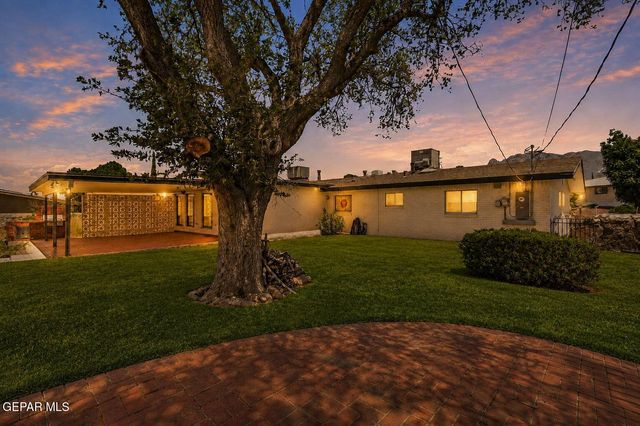 259 Crown Point Drive, El Paso, TX 79912