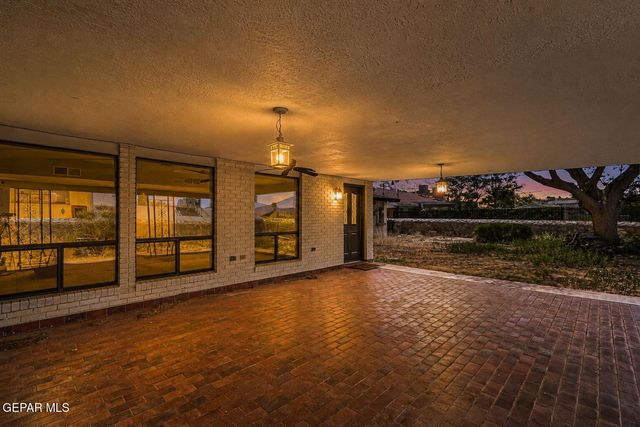259 Crown Point Drive, El Paso, TX 79912
