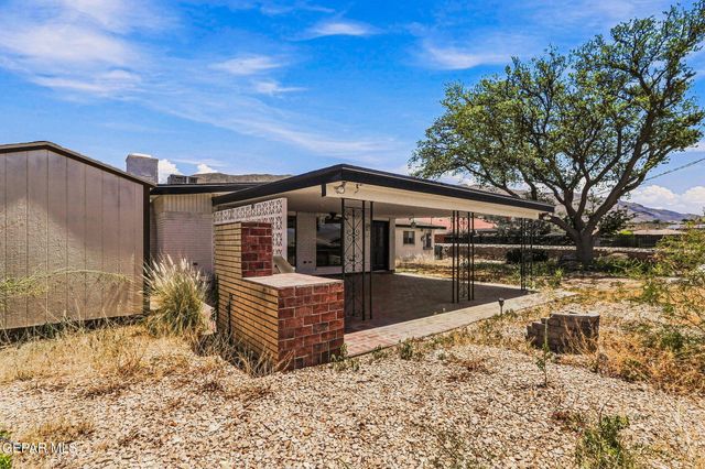 259 Crown Point Drive, El Paso, TX 79912