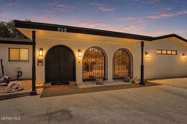259 Crown Point Drive, El Paso, TX 79912