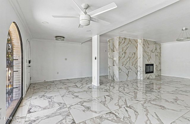 259 Crown Point Drive, El Paso, TX 79912