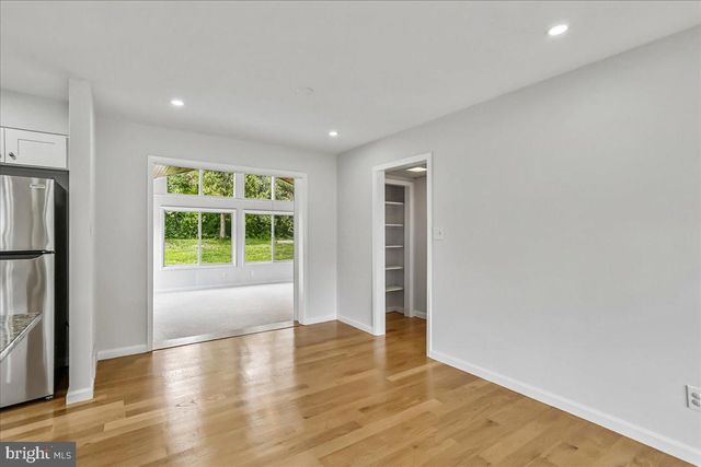 5002 EASTCHESTER CIR, Alexandria, VA 22310
